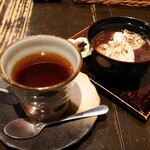 Cafe 婆沙羅 - 『京ぜんざい（800円税込）』
      『ホットティ（500円税込）』