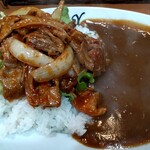 ライオンカレー - コチュジャン焼肉カレー