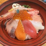 山さん寿司 - おまかせ丼