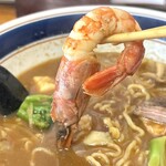 ラーメン寶龍 創房 - 頭付きエビ