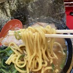 豚骨醤油ラーメン 王道家 - 