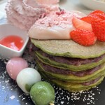 Eggs'n Things - 桜抹茶パンケーキ