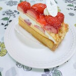 ラトリエヒロワキサカ - 苺のタルト　　670円