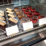 ラトリエヒロワキサカ - ショーケース