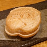 海鮮と地酒の店 ま心 - アイス最中