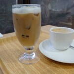 上野グリーンサロン - アイスコーヒーとホットコーヒー