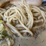 Kouhaku - 麺アップ