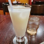 アジアンレストラン&バー マウンテン - ラッシー