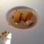 Restaurant MiYa－Vie - 柿のロースト、里芋を浮かべた舞茸のクリーム