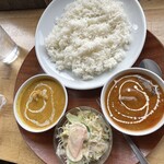 KIRAN - Bランチ　チキンカレーと日替わりカレー