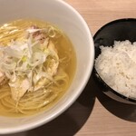 麺屋一燈 - 地鶏そば〜青森シャモロック（塩）+小ライス