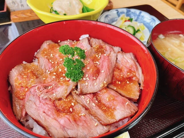 國丼 - 天童（食堂）の写真
