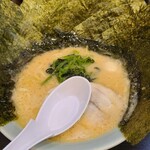 横浜家系ラーメン 魂心家 - のりWラーメン980円