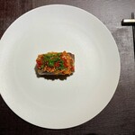 Ji-Cube - 豚スペアリブの胡麻醗酵唐辛子ソース