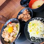 伝説のすた丼屋 - 