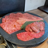 焼肉うしごろ 新宿三丁目店 - 