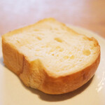 ヤナカ スギウラ - ランチコース 4300円 の自家製パン