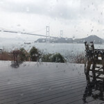 海の見えるカフェ - 