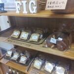 館山パイオニアファーム - ジャムはいちごのみ、パウンドケーキのストロベリーマジうまでした