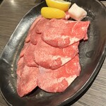 Hida Gyuu Yakiniku Kankoku Ryouri Maruaki - 