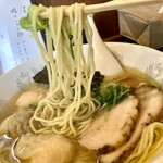 Shina Soba Katsumi - 特製ワンタン肉、エビ2個入り白