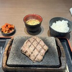 感動の肉と米 稲毛山王店 - ロースステーキセット レギュラー