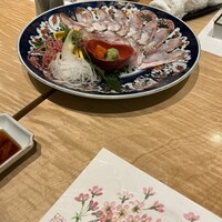 対馬のどぐろとイカ活き造り 博多 魚蔵 都ホテル店 - 