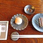 千年鮭 井筒屋 - 前菜から塩引き鮭の塩味をしっかり楽しませていただきます。