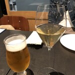 マリオ＆ラファエラ - 生ビールとスパークリングワインで乾杯