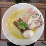 むかん 初台 - 牡蠣塩（広島県産安芸津町の生牡蠣2個付き）