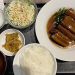 Shinsouen - 豚角煮定食（日替わり）