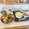 破天荒 - 肉と野菜の辛し炒め(\890)・サラダセット(\450)