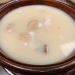 鳥彌三 - 濃厚な水炊きスープ（名古屋コーチンのむね・もも肉が入ります）