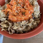 すき家 - 料理写真:キムチ牛カルビ焼肉丼。