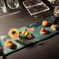 MAISON 8 restaurant - 