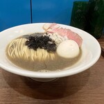 むかん 初台 - 煮干しラーメン⚫︎背黒いわしと鯵の煮干し・味玉TP