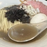 むかん 初台 - 煮干しラーメン⚫︎背黒いわしと鯵の煮干し・味玉TP