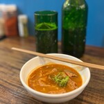 むかん 初台 - ハートランドビール（味噌もつ煮付き）