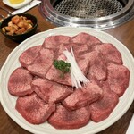 秋葉原 炭火焼肉 たん清 - 