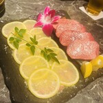 北新地焼肉 きらく - スーパーネギタン塩と上タン塩