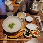 上海茶房 Lu-Lu-Cha - 里芋粥、クコの実、ひじき