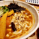 Soup curry tom tom kikir - 焦がしチーズ