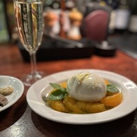 カルネジーオ イースト - 