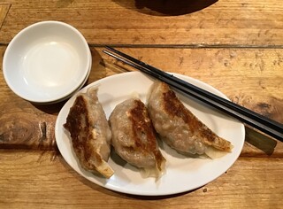 蒼龍唐玉堂 - 大餃子 三個