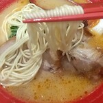 えび豚骨拉麺 春樹 - 極細ストレート麺