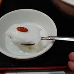 美膳房 - 杏仁豆腐