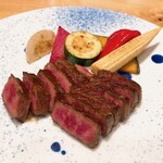 Teppanyaki Gurou - 最高級A5黒毛和牛赤身ステーキ