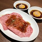 松翔苑 頂 - 大判サーロインの焼きすき