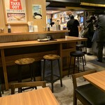 Homba Sanuki Udonoya Jinoseimenjo - 店内カウンター席