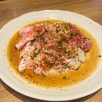 炭火焼肉ホルモン うしごろ 中目黒店 - 